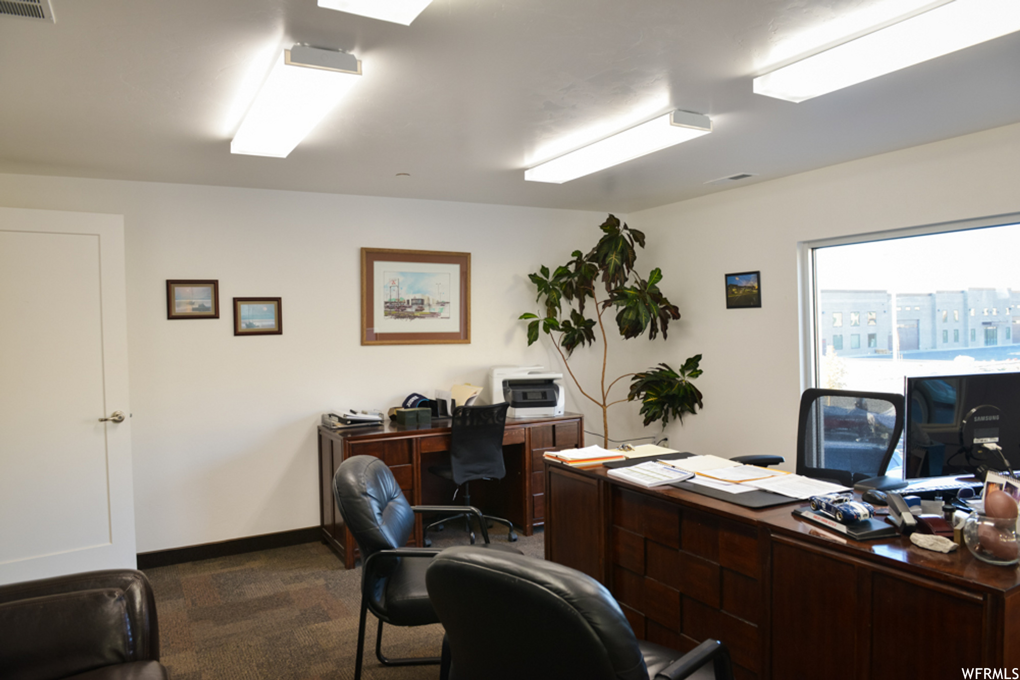 SPRING POINTE RETAIL - Commercial Sale