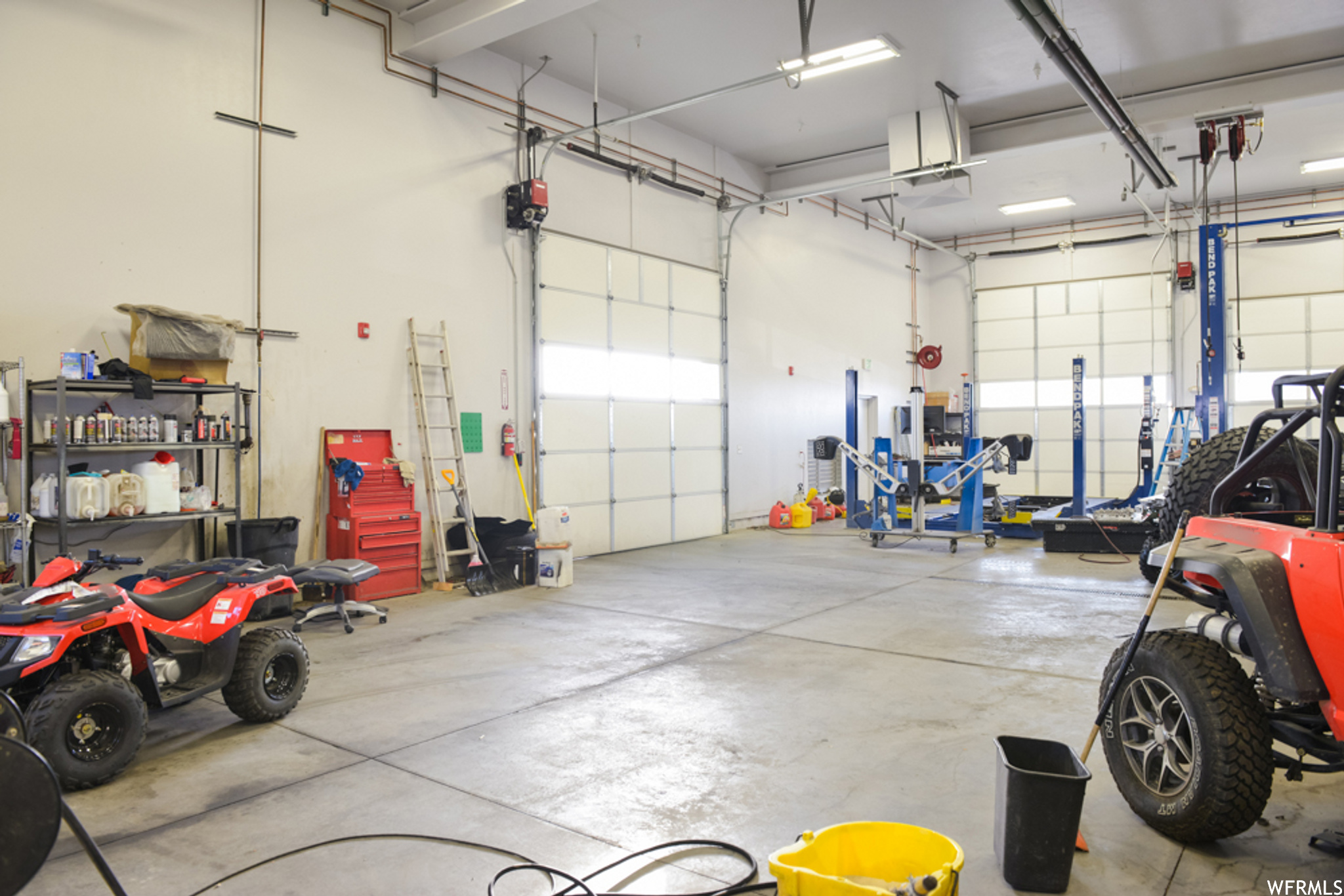 SPRING POINTE RETAIL - Commercial Sale