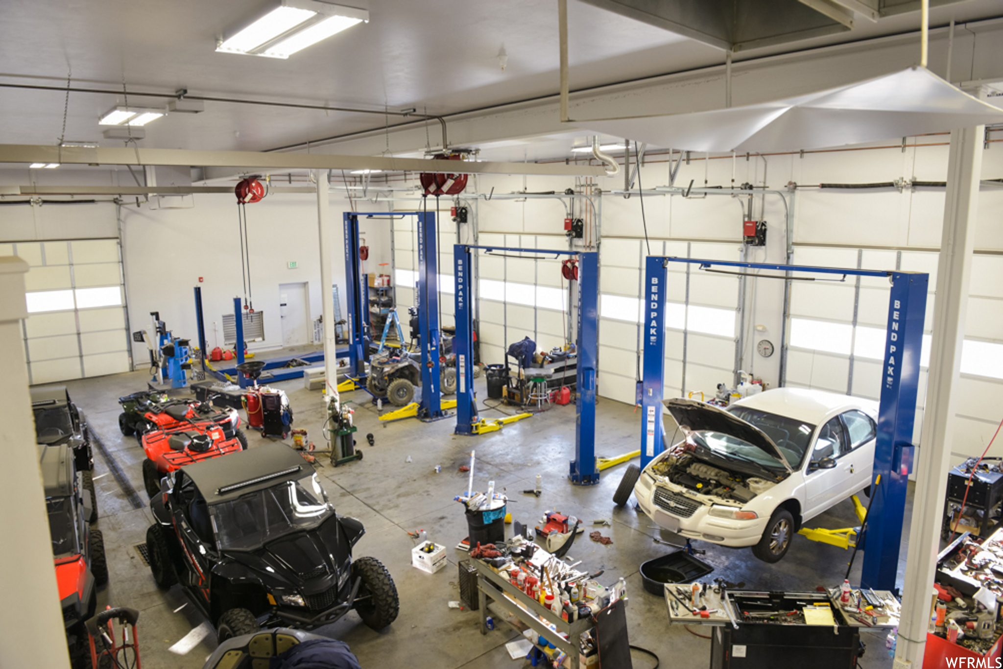 SPRING POINTE RETAIL - Commercial Sale