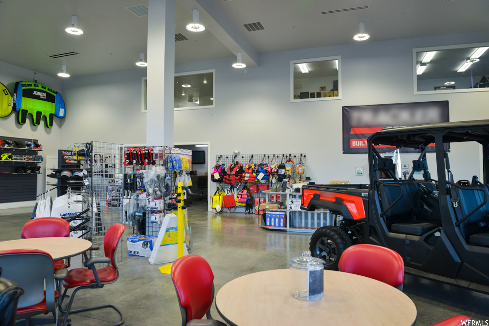 SPRING POINTE RETAIL - Commercial Sale