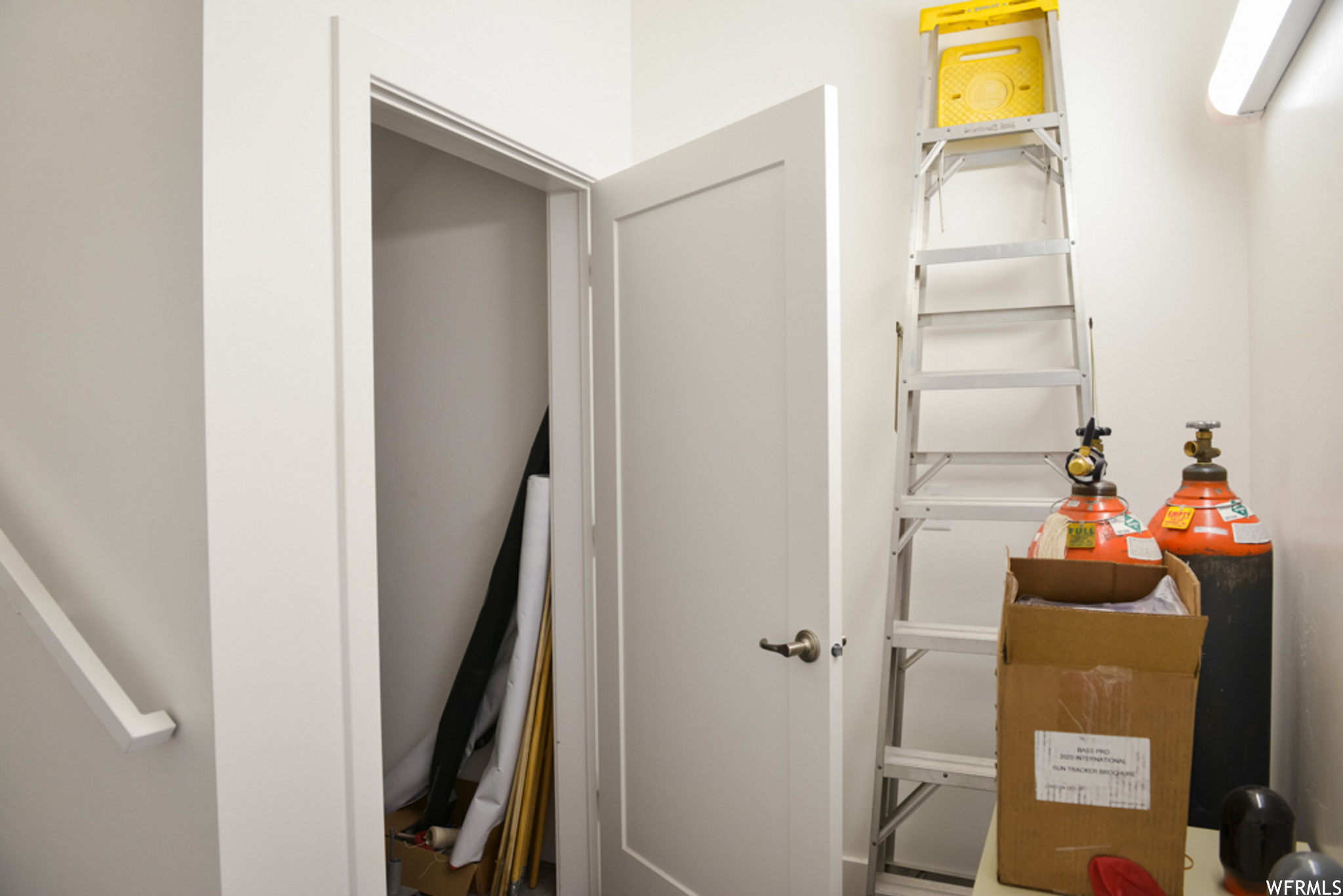 SPRING POINTE RETAIL - Commercial Sale