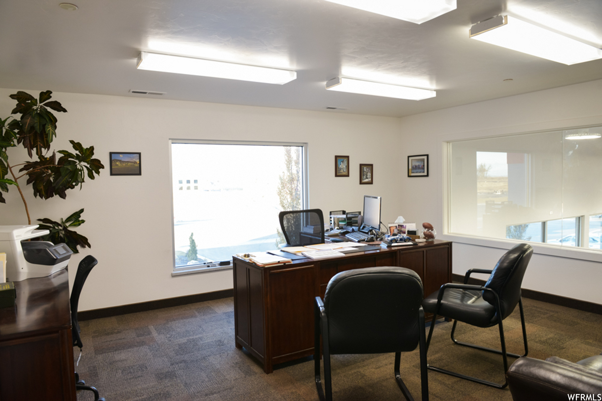 SPRING POINTE RETAIL - Commercial Sale