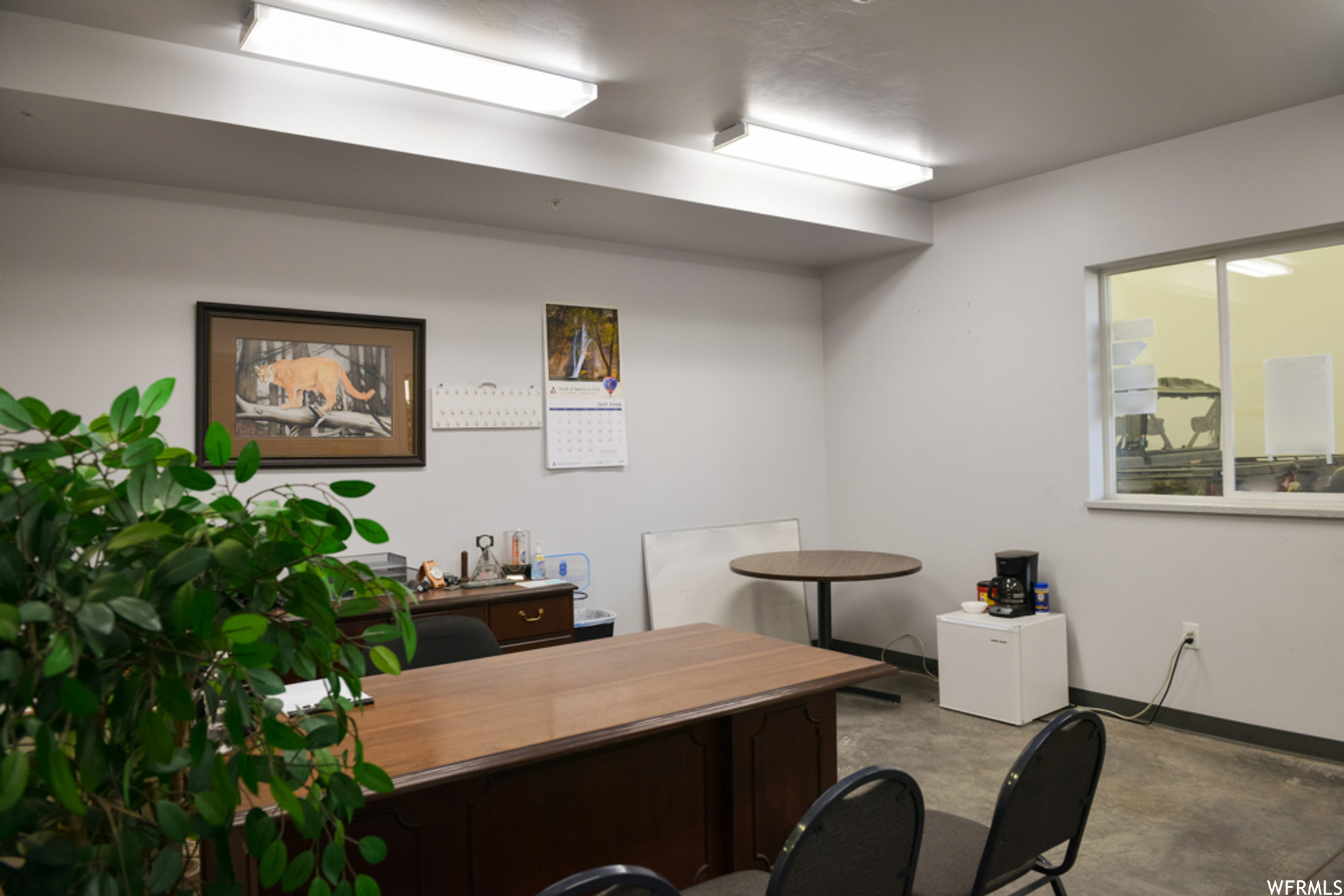 SPRING POINTE RETAIL - Commercial Sale