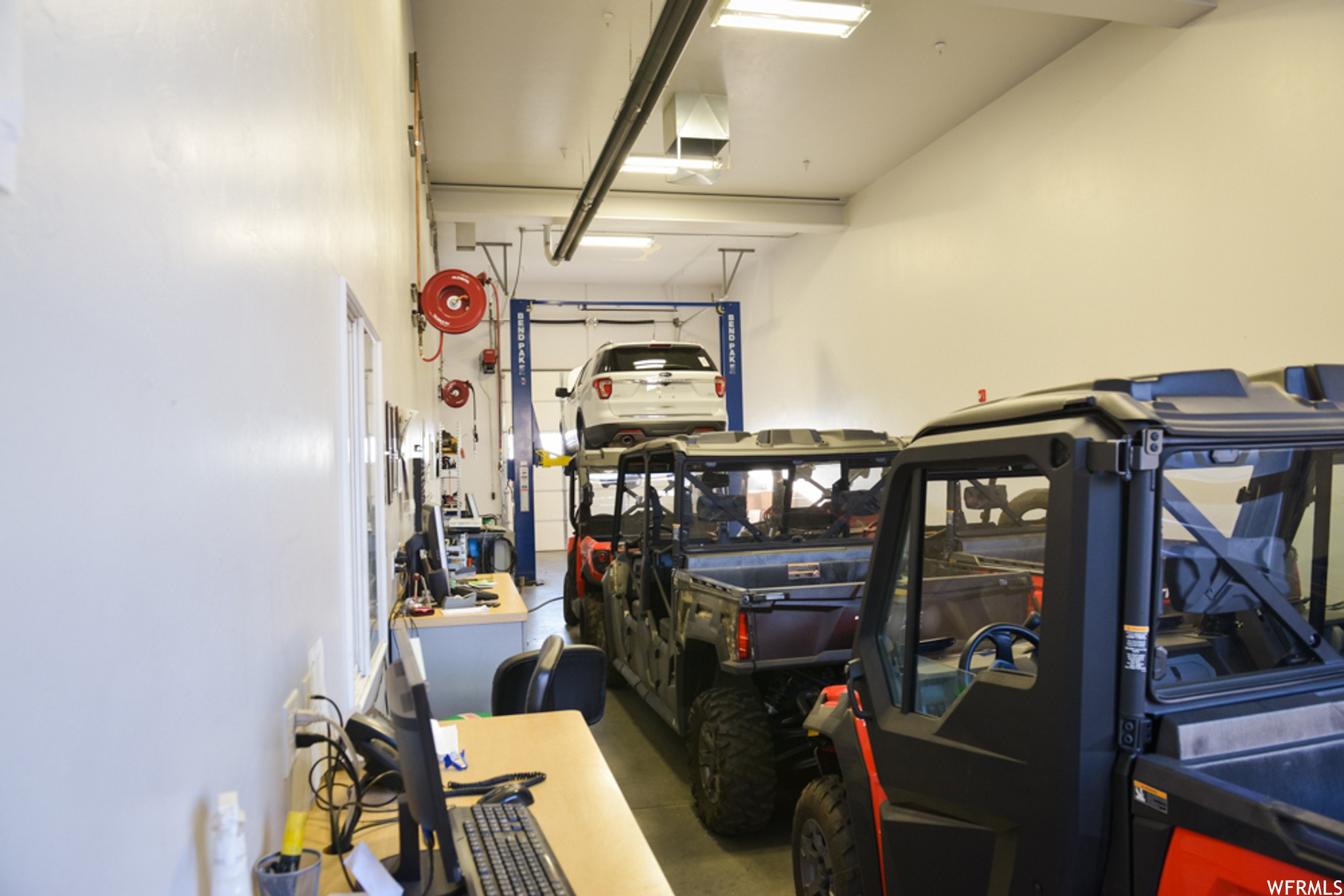 SPRING POINTE RETAIL - Commercial Sale