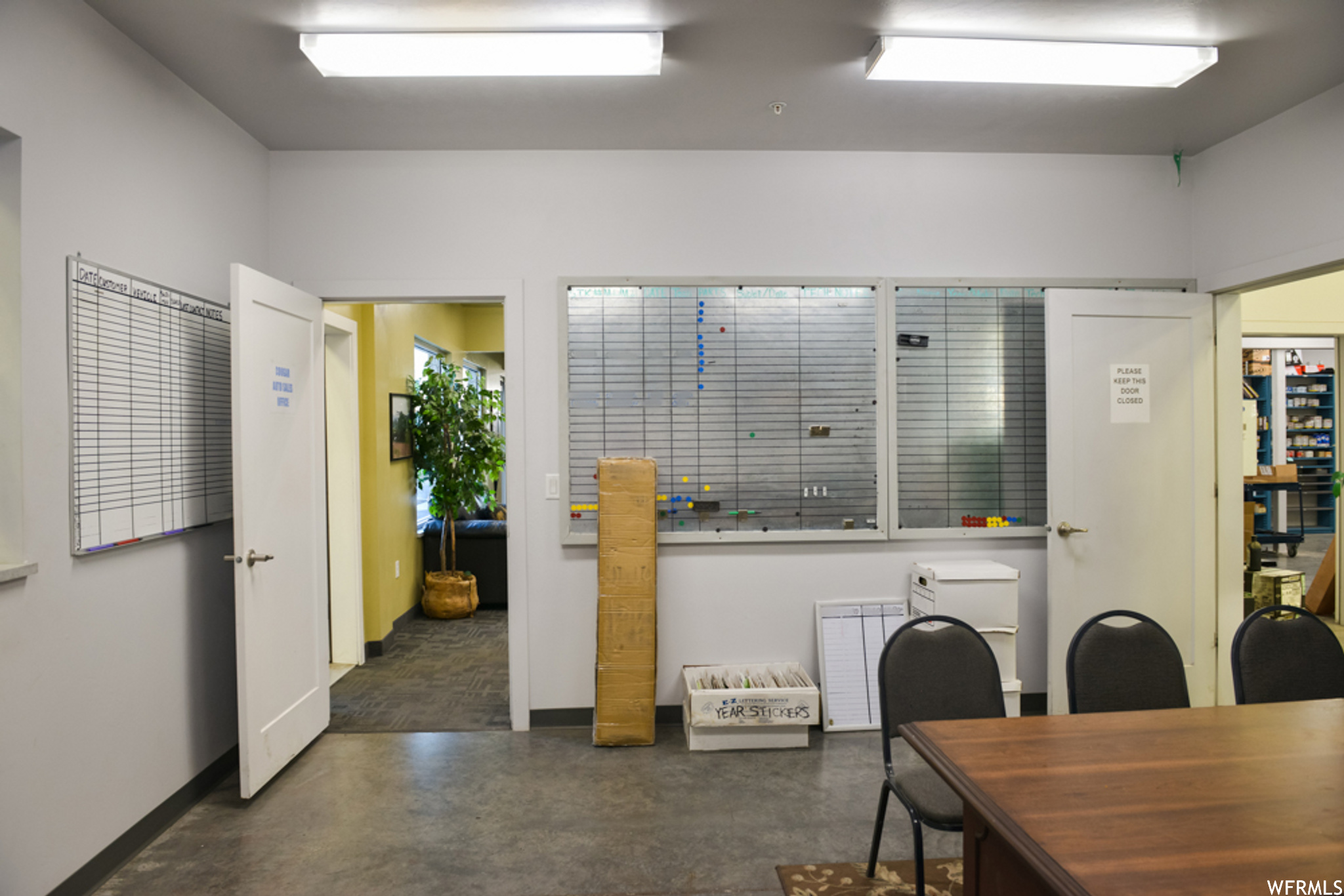 SPRING POINTE RETAIL - Commercial Sale