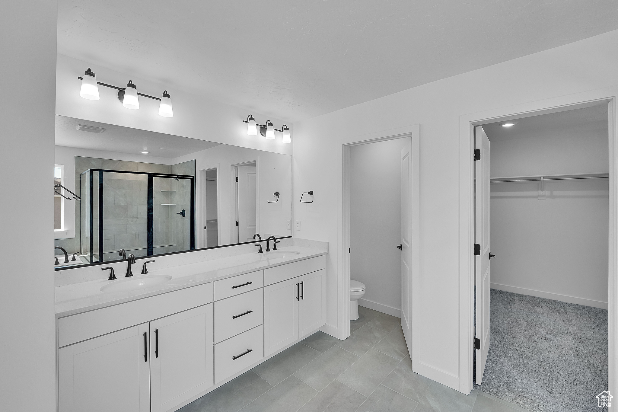 PONY EXPRESS ESTATES - Residential