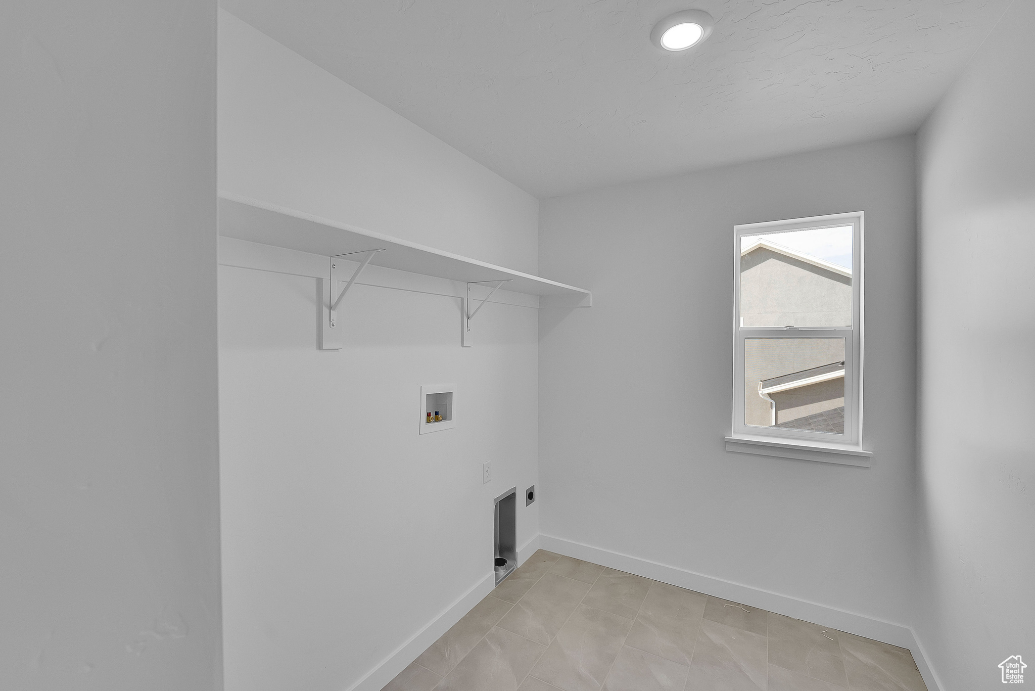 PONY EXPRESS ESTATES - Residential