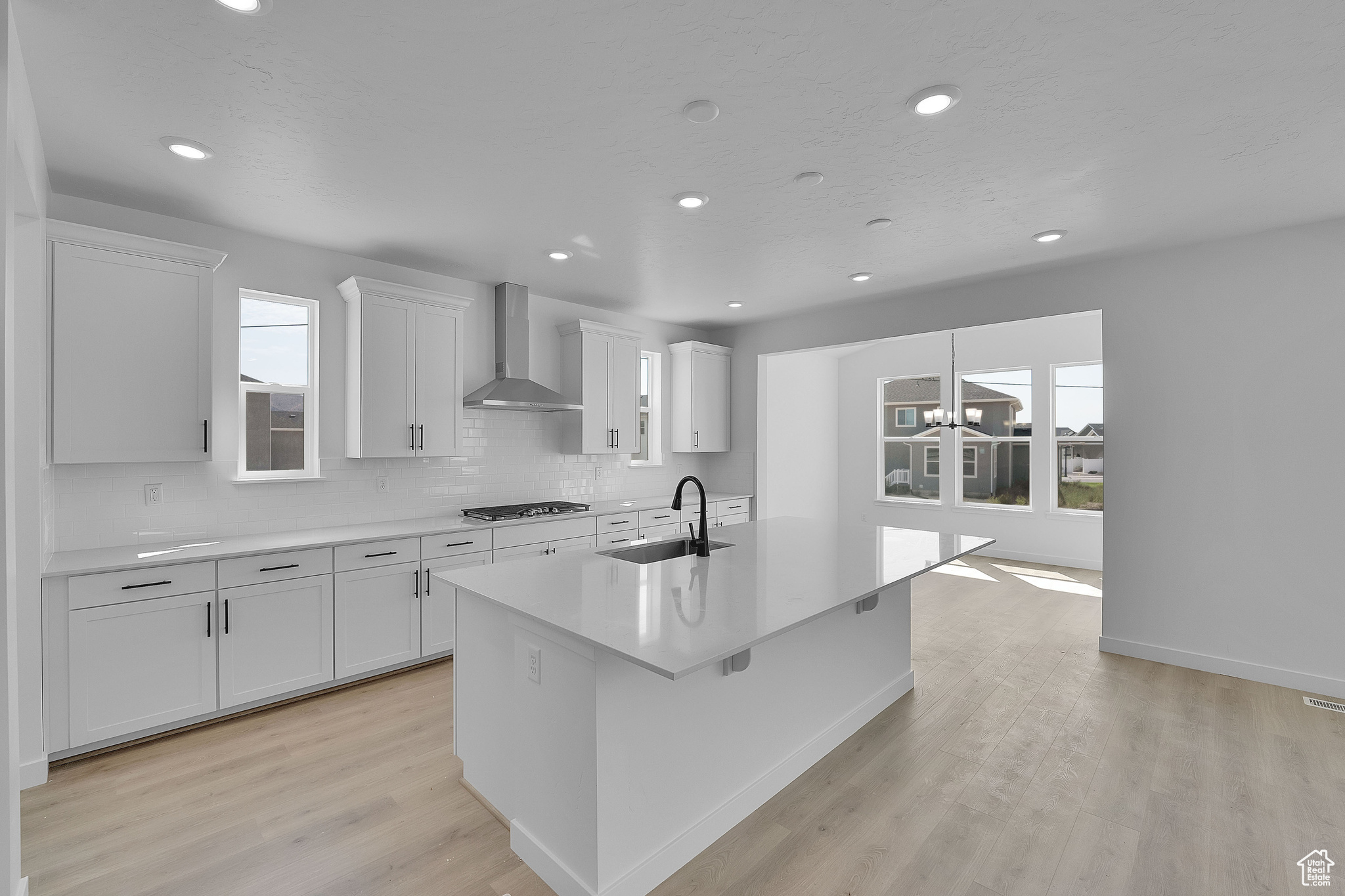 PONY EXPRESS ESTATES - Residential