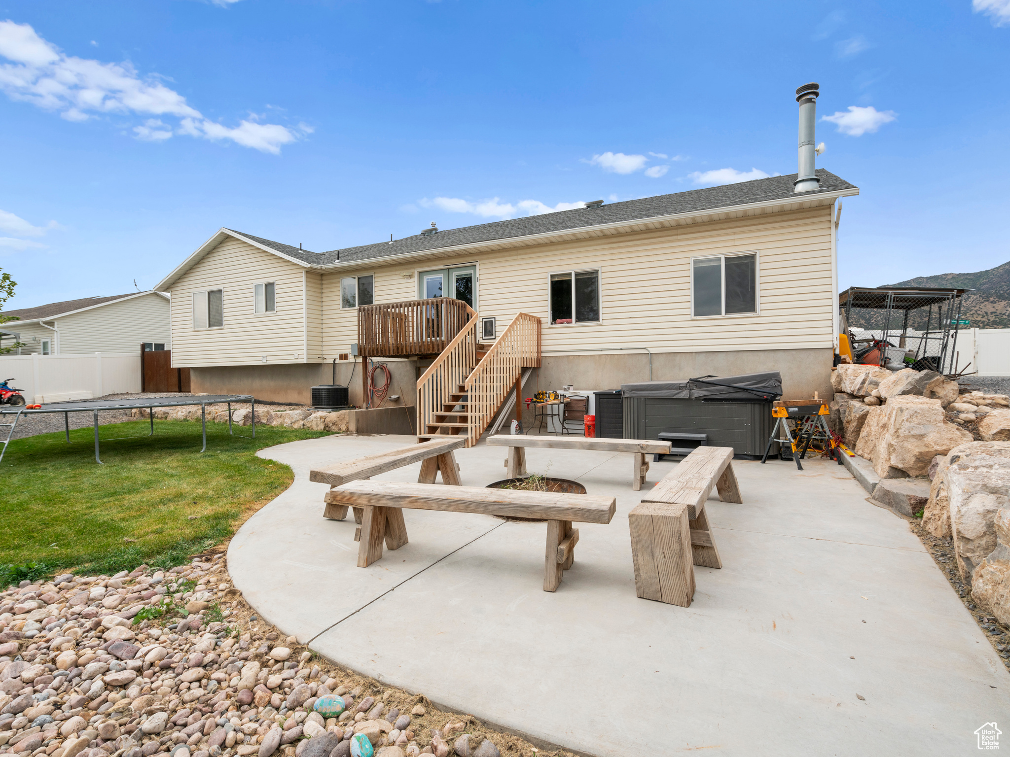 3842 N Eisenhower St, Eagle Mountain, Utah image 2