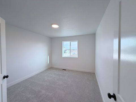 Tiny photo for 3789 W 1625 S #424, Taylor, UT 84401 (MLS # 2151823)