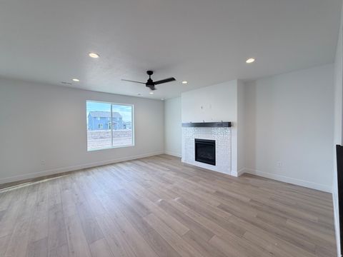Tiny photo for 3789 W 1625 S #424, Taylor, UT 84401 (MLS # 2151823)