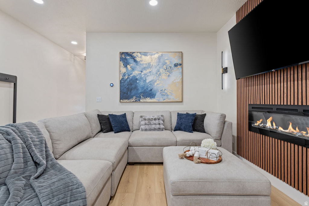 PLAT B - Residential Lease