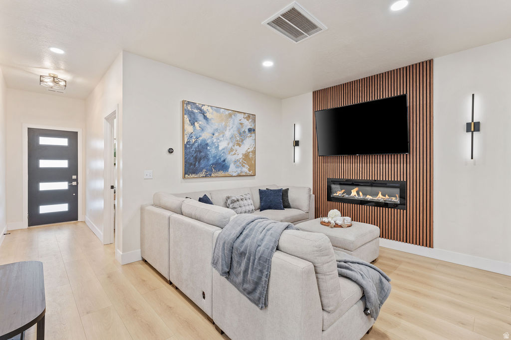 PLAT B - Residential Lease