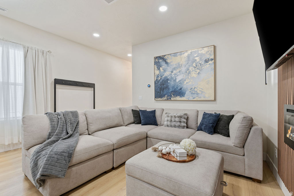 PLAT B - Residential Lease