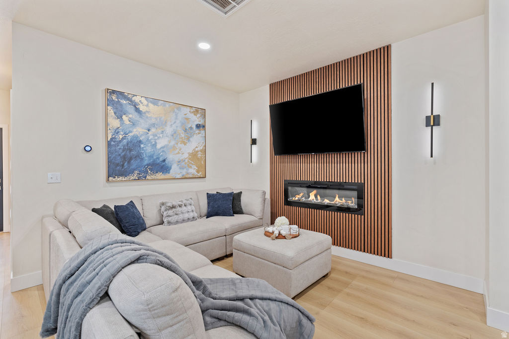 PLAT B - Residential Lease