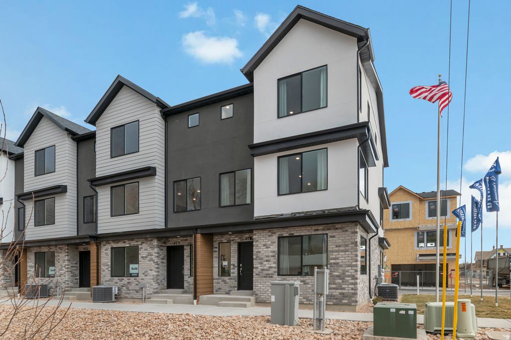 Photo of 1439 S 440 ST E #143, Ogden, UT 84404 (MLS # 2147101)