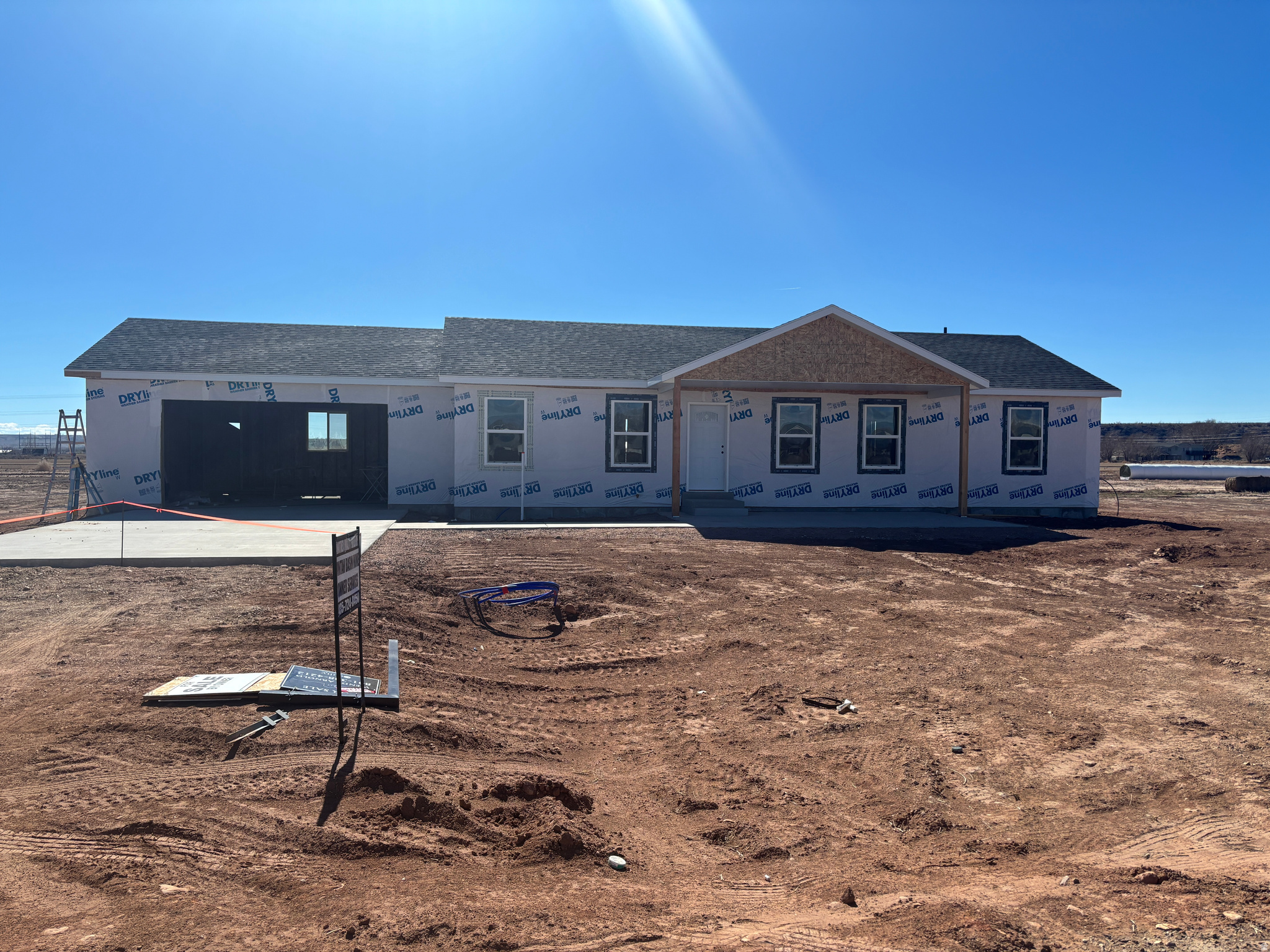 HIGH DESERT ESTATES - Residential