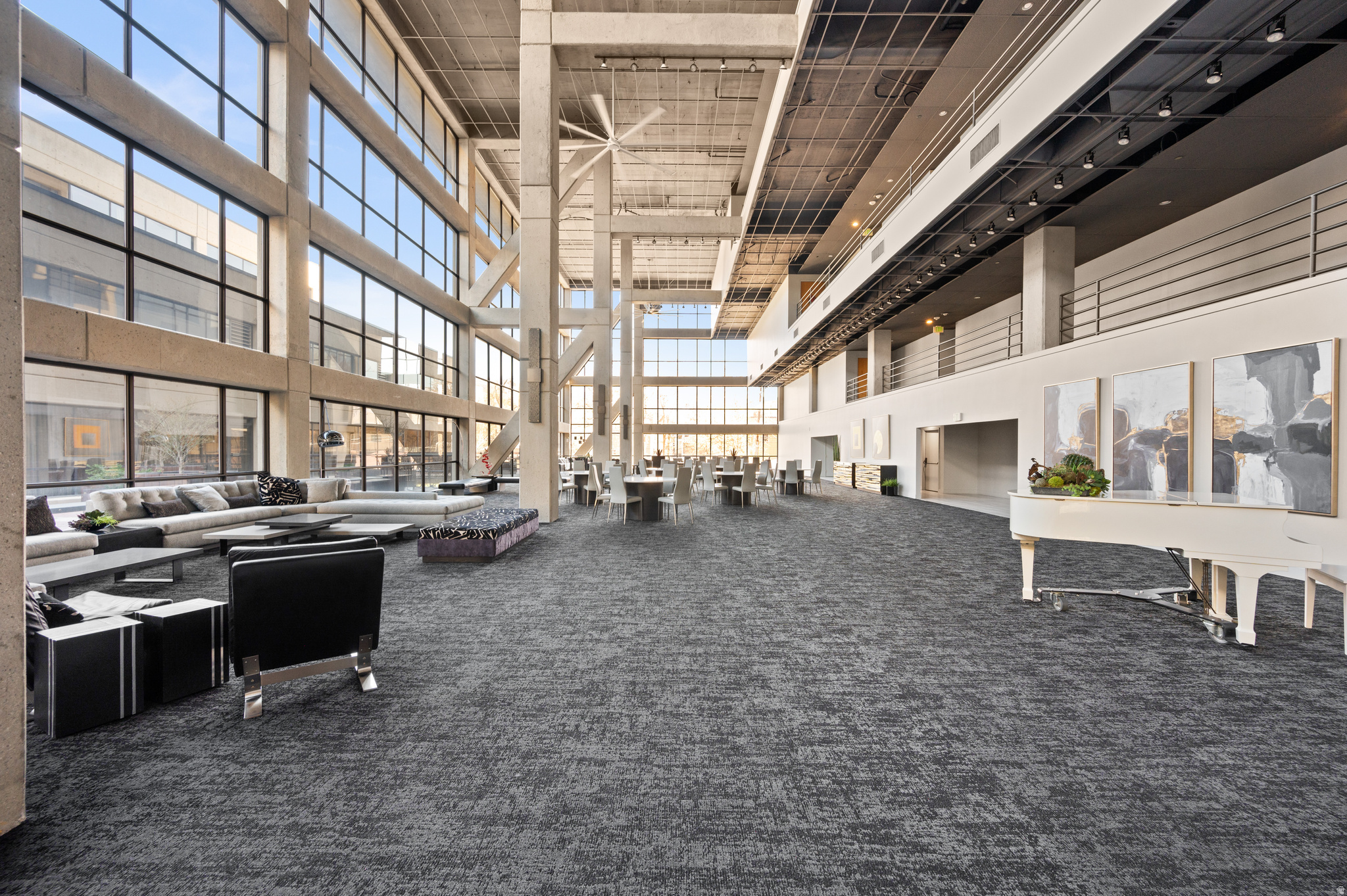 GOVERNORS PLAZA - Residential