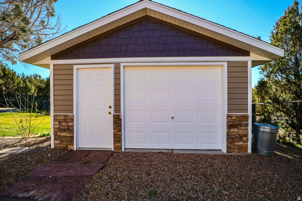 DIXIE DEER ESTATES - Residential