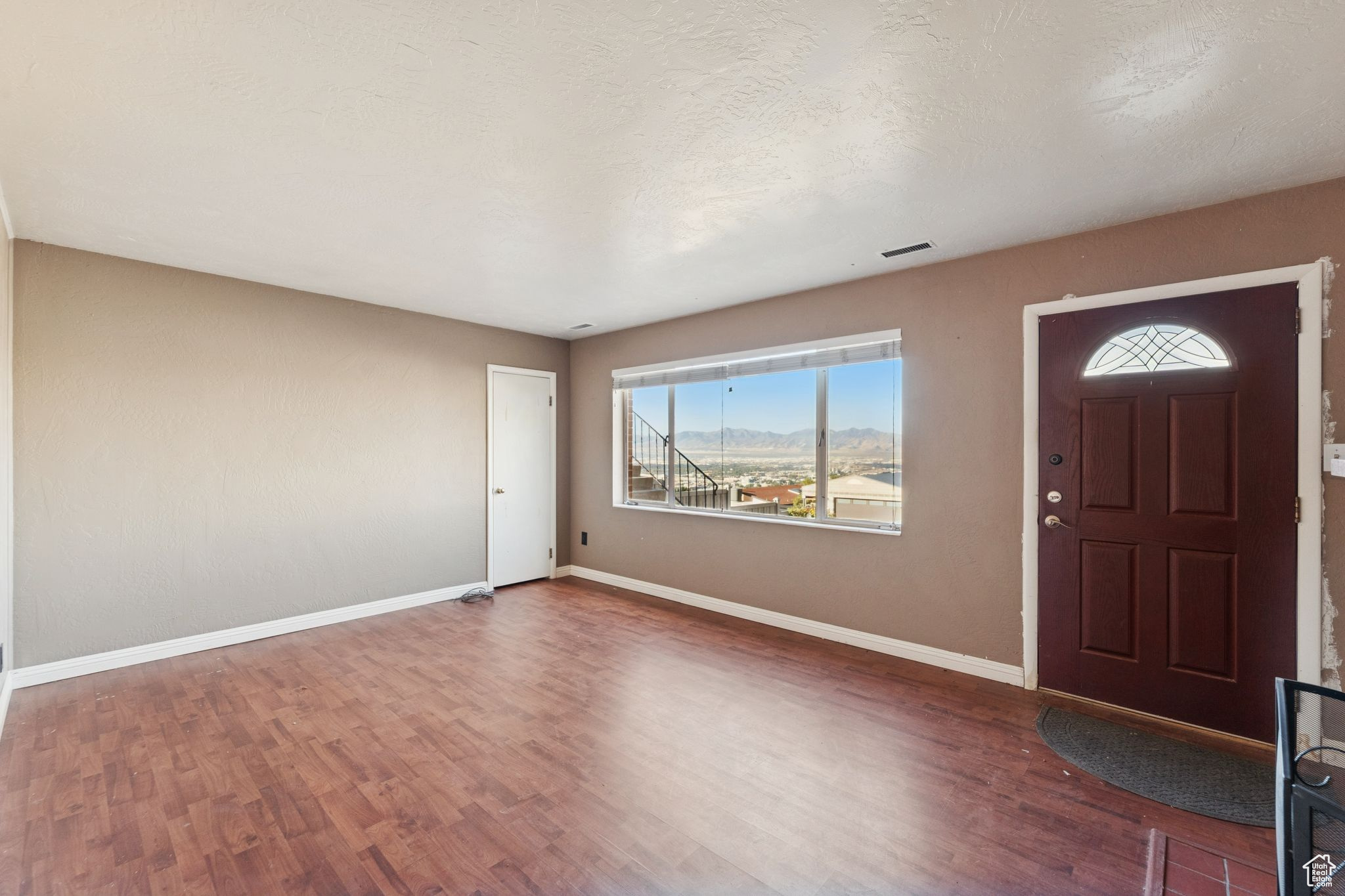 CAPITOL HILL - Residential