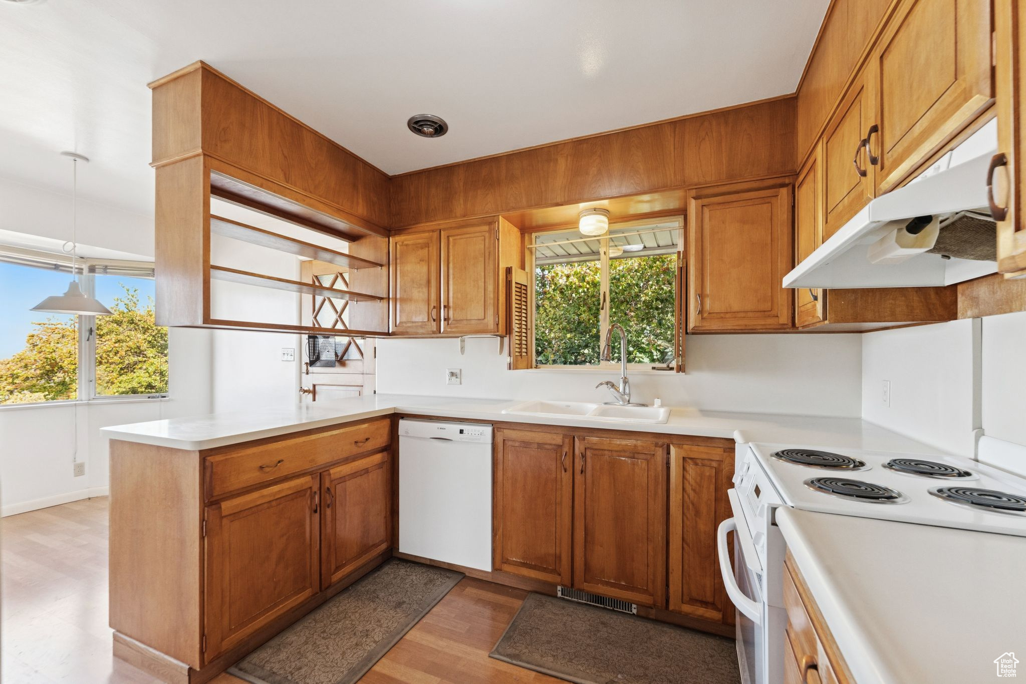CAPITOL HILL - Residential