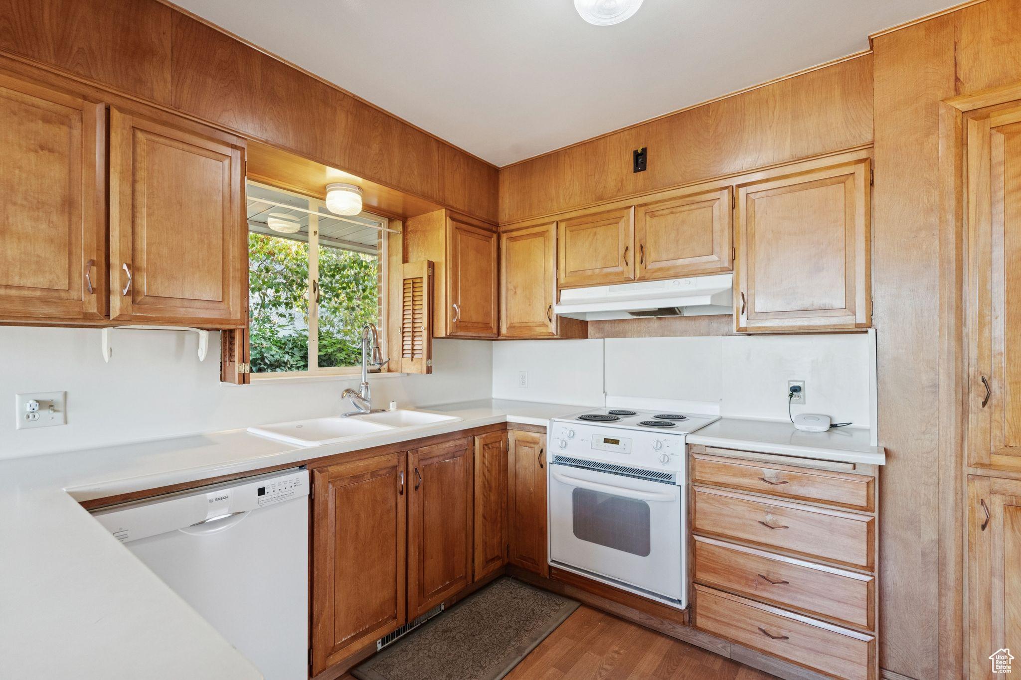 CAPITOL HILL - Residential