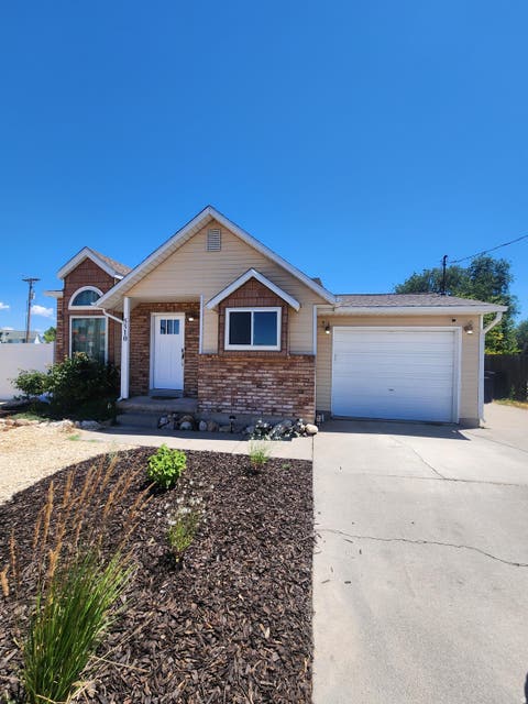 Tiny photo for 5510 S 4300 W, Hooper, UT 84315 (MLS # 2170803)