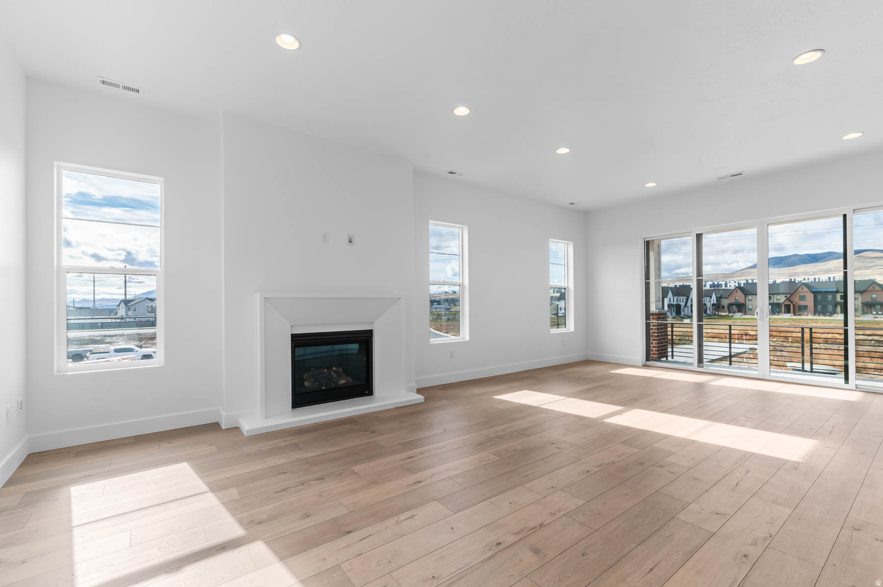 HOLBROOK E VILLAS 636 - Residential