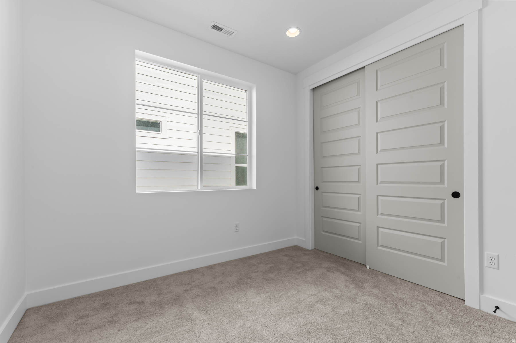 HOLBROOK E VILLAS 636 - Residential