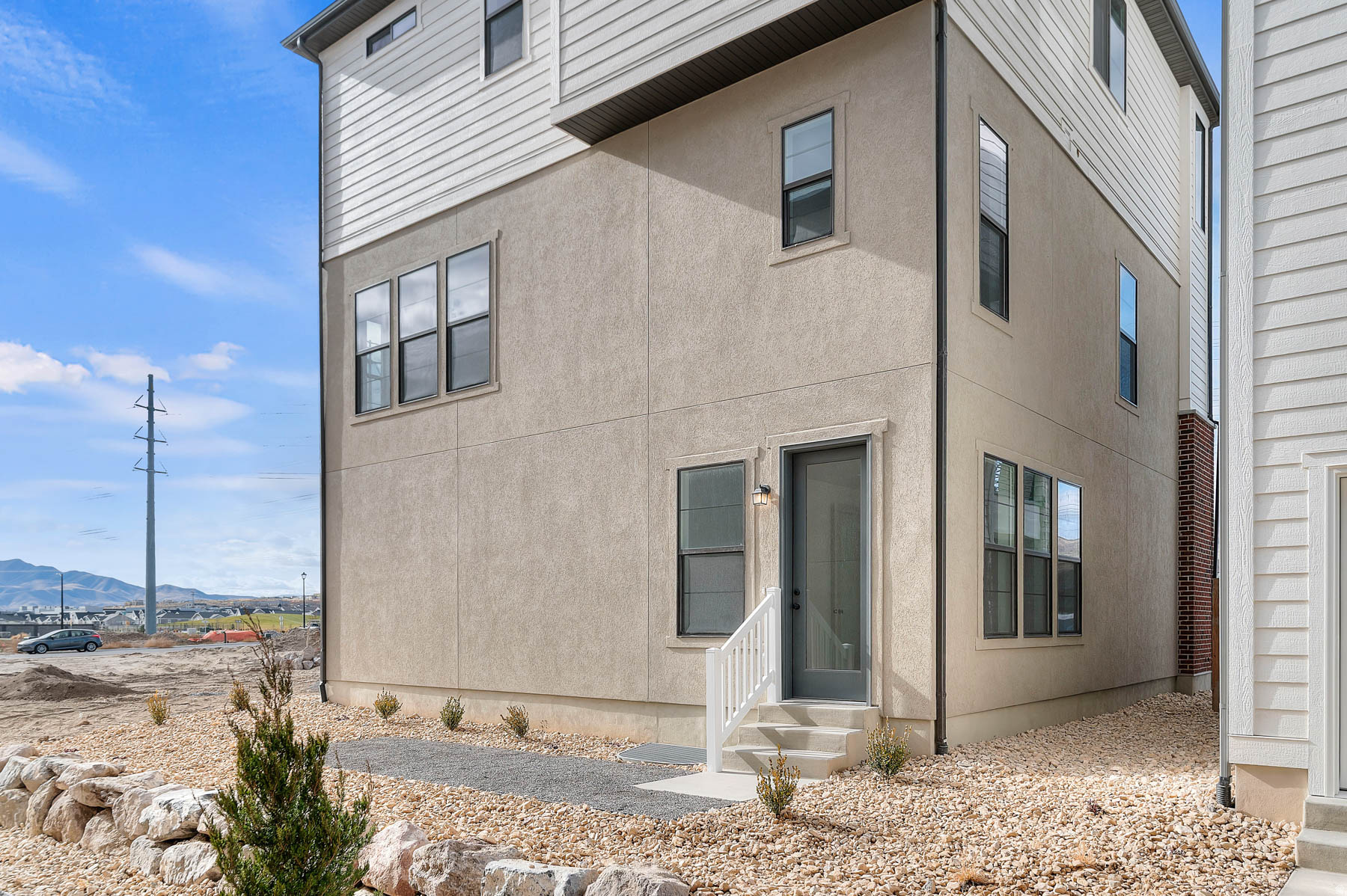 HOLBROOK E VILLAS 636 - Residential