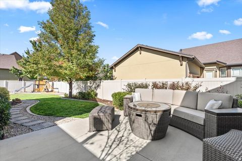 Tiny photo for 10984 S MANITOU WAY, South Jordan, UT 84009 (MLS # 2122330)