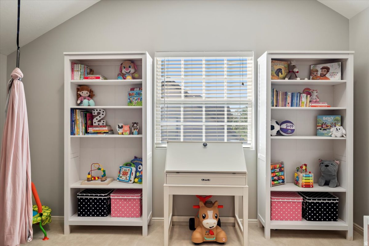 DAYBREAK - Residential