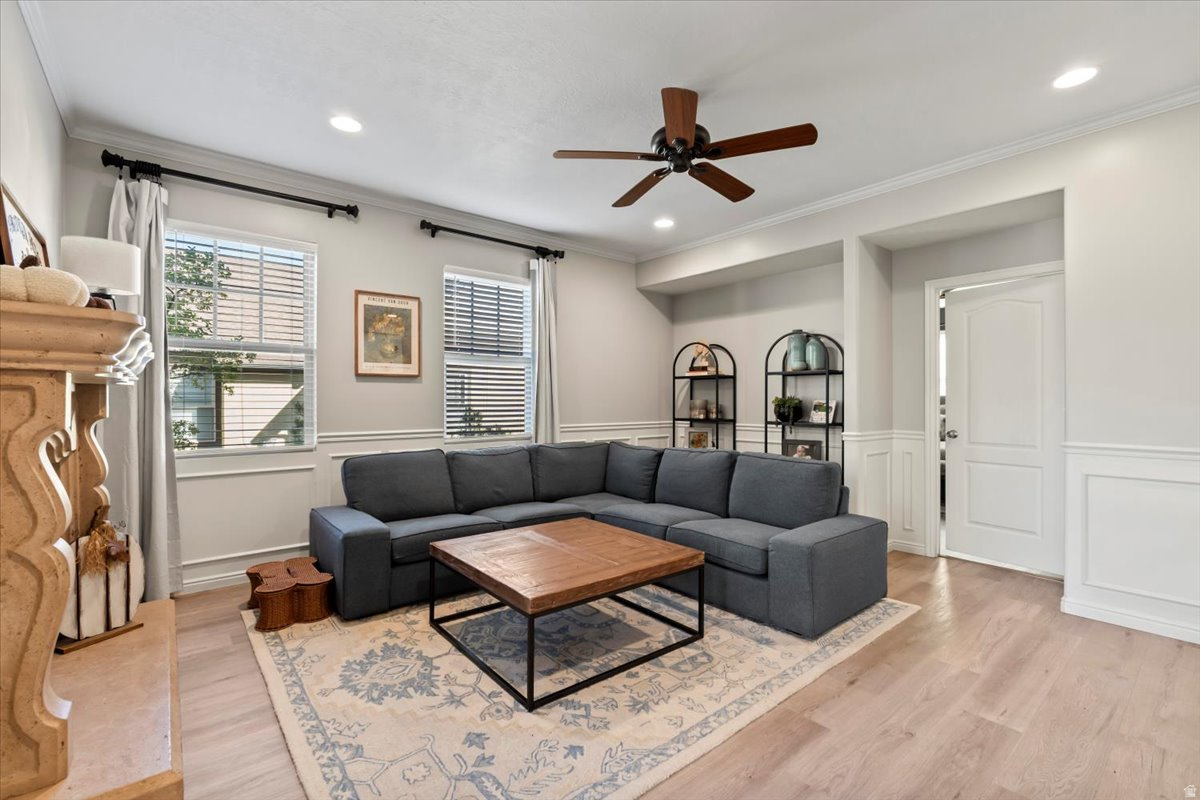 DAYBREAK - Residential