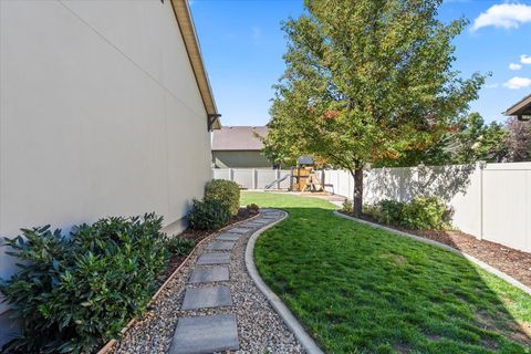 Tiny photo for 10984 S MANITOU WAY, South Jordan, UT 84009 (MLS # 2122330)