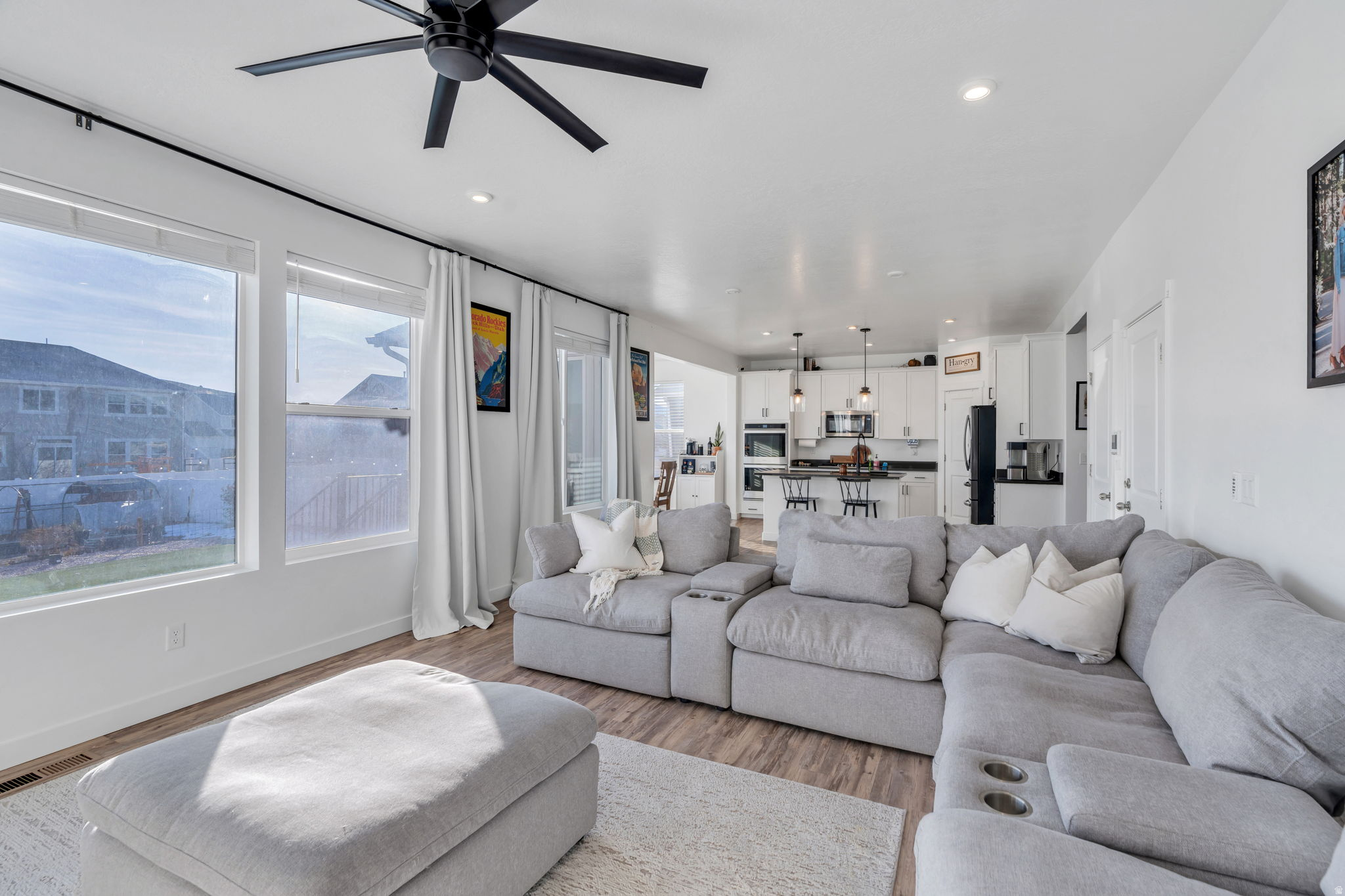 SUNSET RIDGE - Residential