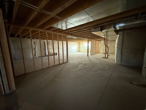 Tiny photo for 1198 W GRAYHAWK LOOP, Roosevelt, UT 84066 (MLS # 2126428)