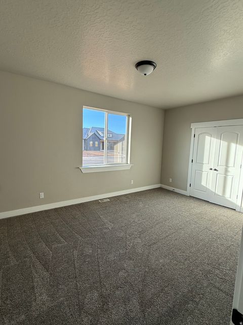 Tiny photo for 1198 W GRAYHAWK LOOP, Roosevelt, UT 84066 (MLS # 2126428)