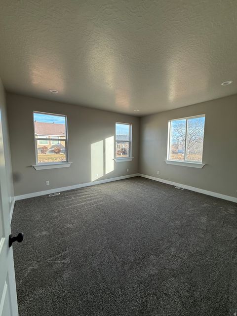 Tiny photo for 1198 W GRAYHAWK LOOP, Roosevelt, UT 84066 (MLS # 2126428)