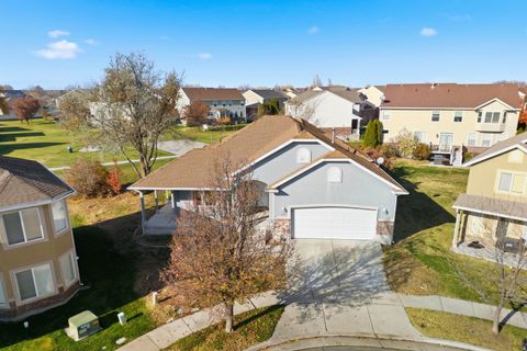 Tiny photo for 1430 S HEATHER LN, Syracuse, UT 84075 (MLS # 2124978)