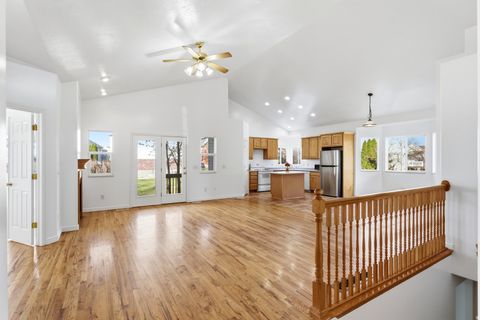 Tiny photo for 1430 S HEATHER LN, Syracuse, UT 84075 (MLS # 2124978)