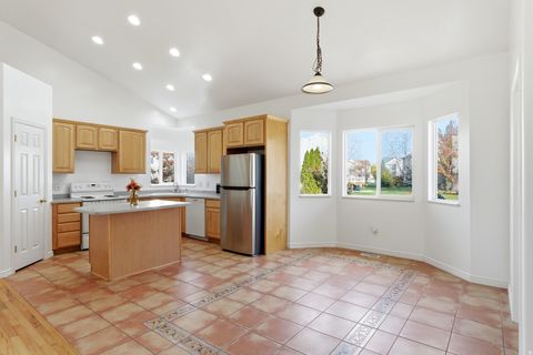 Tiny photo for 1430 S HEATHER LN, Syracuse, UT 84075 (MLS # 2124978)