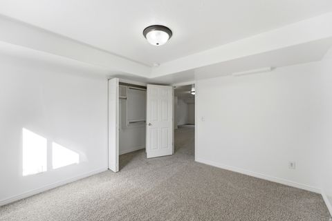 Tiny photo for 1430 S HEATHER LN, Syracuse, UT 84075 (MLS # 2124978)