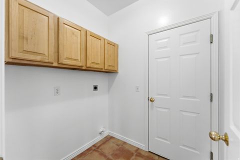 Tiny photo for 1430 S HEATHER LN, Syracuse, UT 84075 (MLS # 2124978)