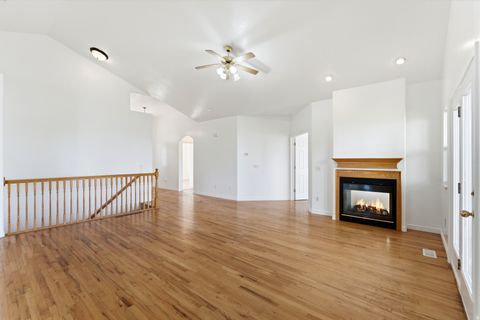 Tiny photo for 1430 S HEATHER LN, Syracuse, UT 84075 (MLS # 2124978)