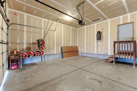 Tiny photo for 1430 S HEATHER LN, Syracuse, UT 84075 (MLS # 2124978)