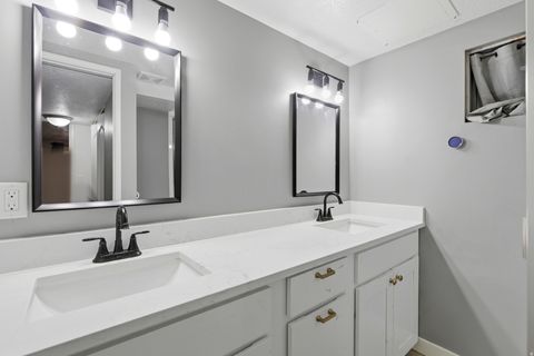 Tiny photo for 328 E ISGREEN CIR, Tooele, UT 84074 (MLS # 2133878)