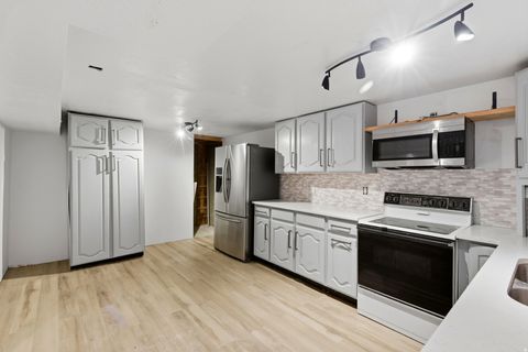 Tiny photo for 328 E ISGREEN CIR, Tooele, UT 84074 (MLS # 2133878)