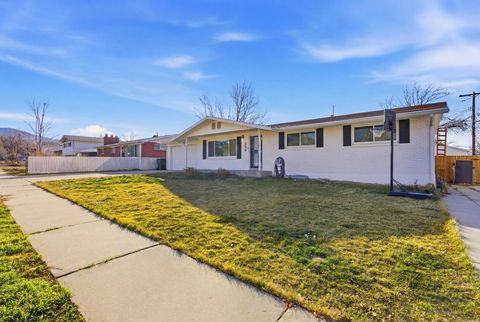 Tiny photo for 328 E ISGREEN CIR, Tooele, UT 84074 (MLS # 2133878)