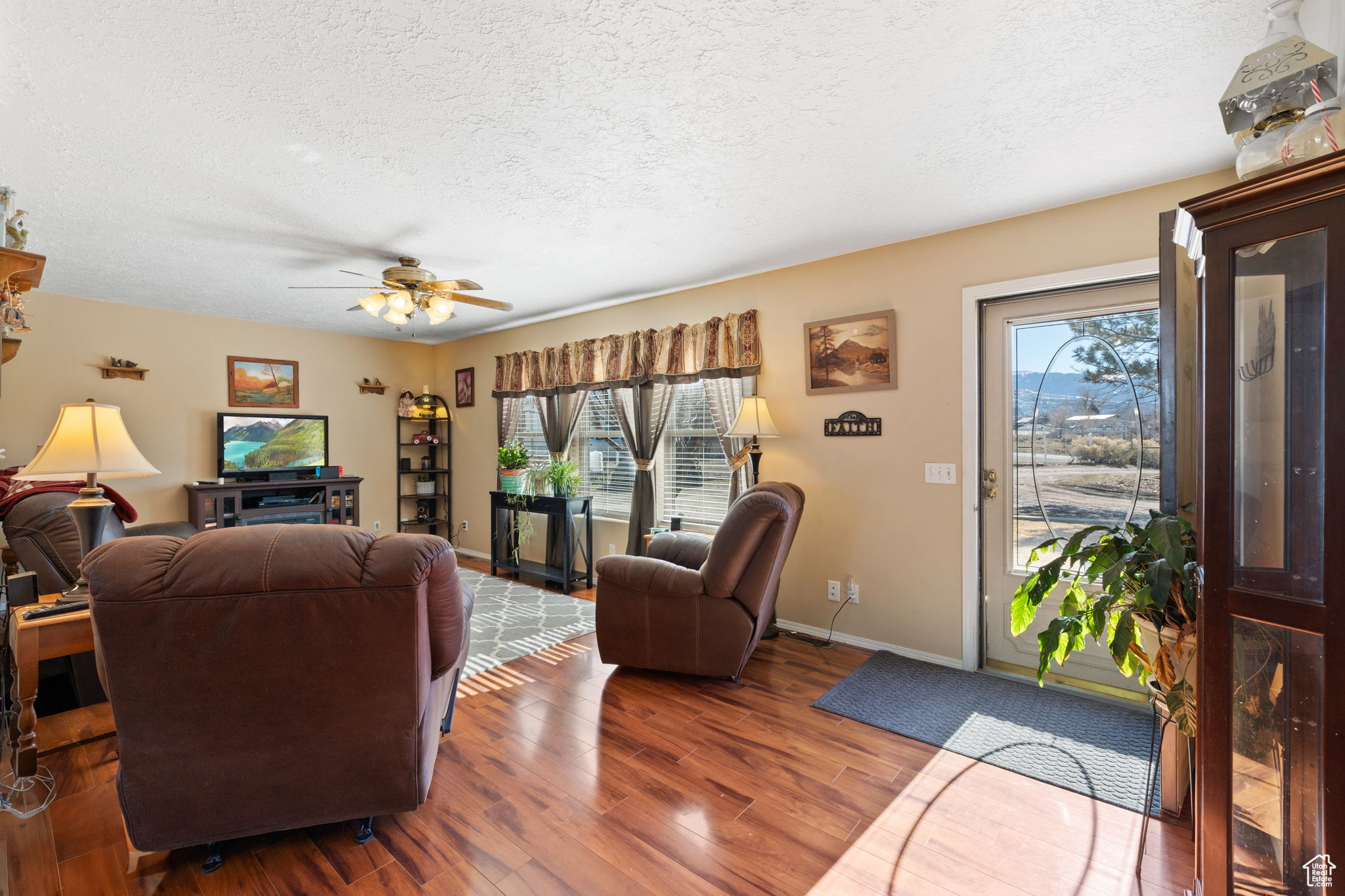 PLEASANT VIEW - Residential