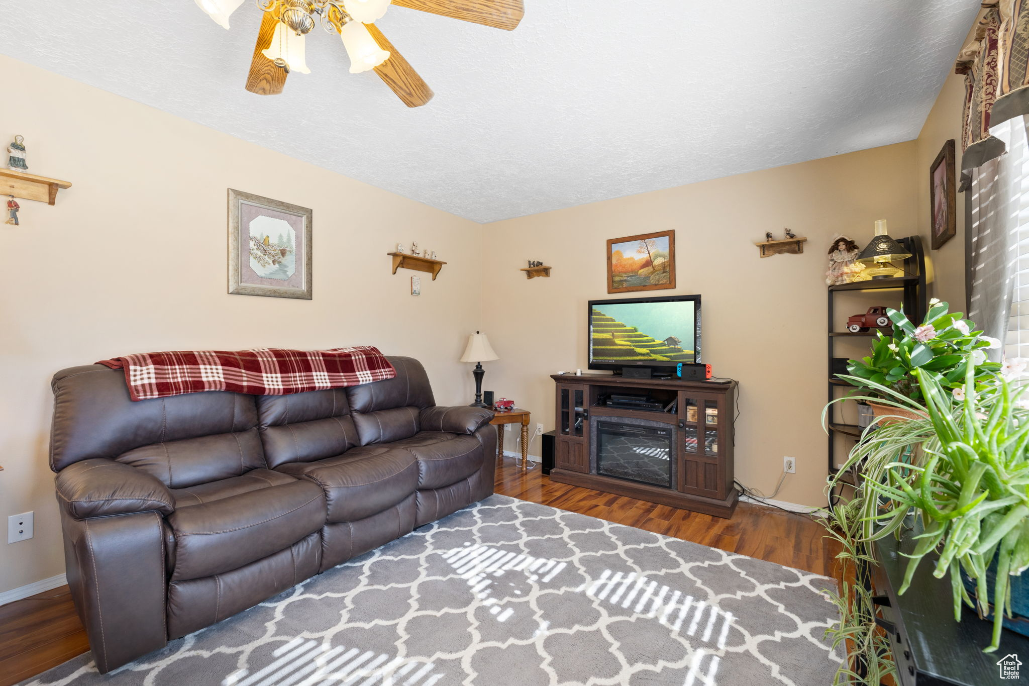 PLEASANT VIEW - Residential